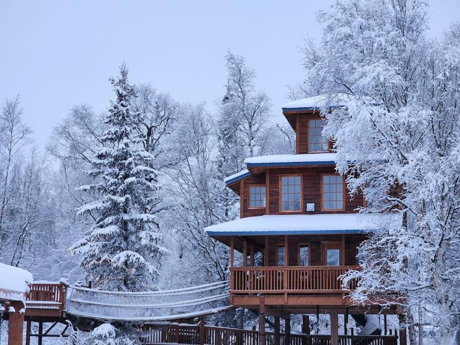 The Eagle'S Nest Treehouse Cabin Palmer Esterno foto