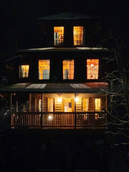 The Eagle'S Nest Treehouse Cabin Palmer Esterno foto