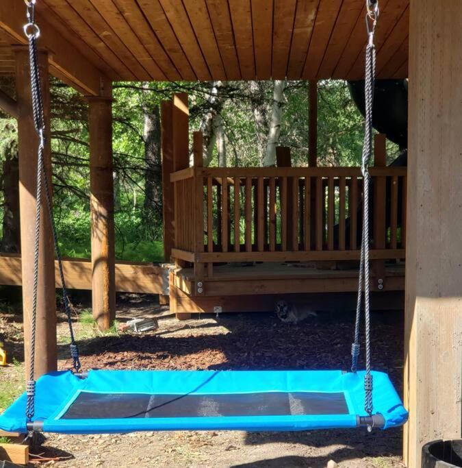 The Eagle'S Nest Treehouse Cabin Palmer Esterno foto